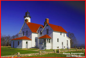 Pt Iroquois Light 1